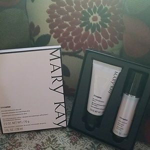 Nwt Mary Kay TimeWise microdermabrasion Plus set